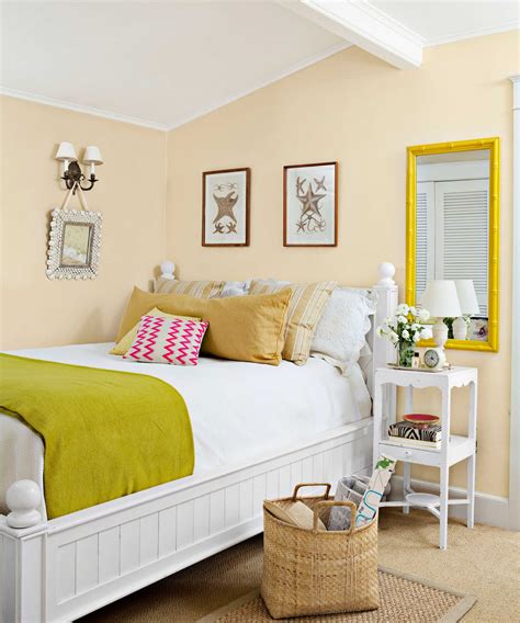 10 Paint Colors For Small Bedrooms