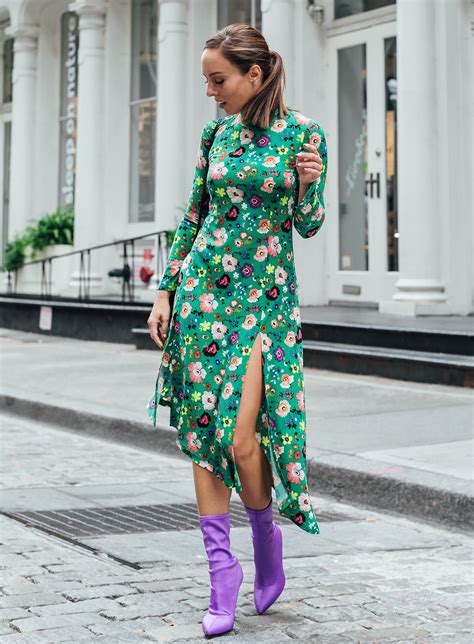 Sydne Style Shows The Best Street Style Trends At New York Fashion Week 2018 In Florals Sydne
