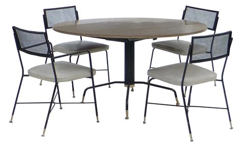 Contemporary glass table with (6) green metal side chairs with black fabric seats. Table With Chairs PNG Image Background | PNG Arts