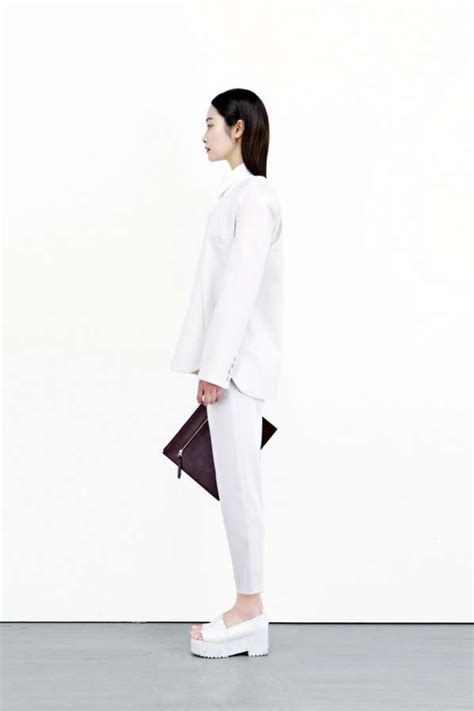 sophisticated minimalist fashion  classic fw