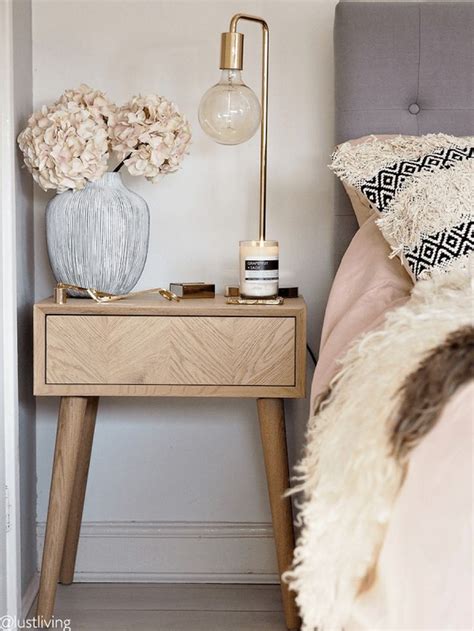 49 Spring Tour Ideas On How To Style Your Bedside Table Side Table