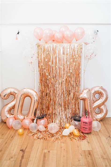 If so, this pink & rose gold birthday party is your jam! DIY: A Rose Gold Graduation Party Balloon Setup ...