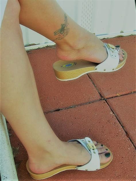 Pin Auf Wearing Wooden Sandals I