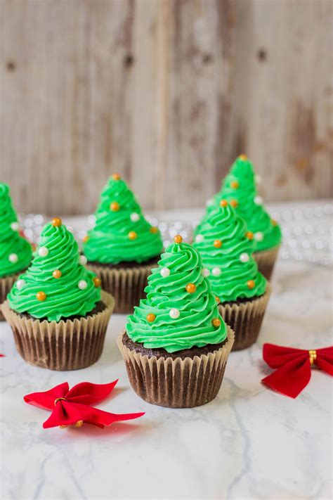 Christmas Tree Cupcakes Messy Momma Crafts