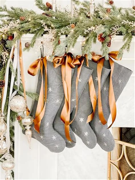 24 Diy Christmas Stocking Ideas Perfect For The Holiday Hi Fashion Girl