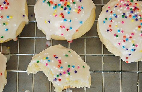 Italian anisette cookies whether you choose to make these cookies with anise or without they always seem to be a crowd pleaser. Auntie Mella's Italian Soft Anise Cookies | Anise cookies, Holiday cookie recipes, Anise cookie ...