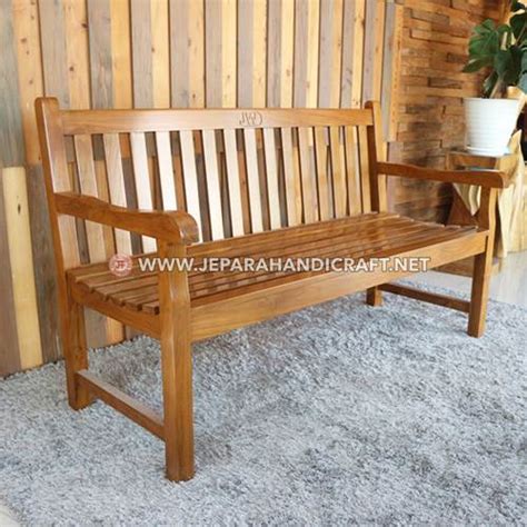 Bangku merupakan jenis furniture yang fungsinya serupa dengan kursi dan sofa yakni ragam jenis bangku atau stool. Jual Bangku Taman Kayu Jati Minimalis Kintamani Asli Jepara