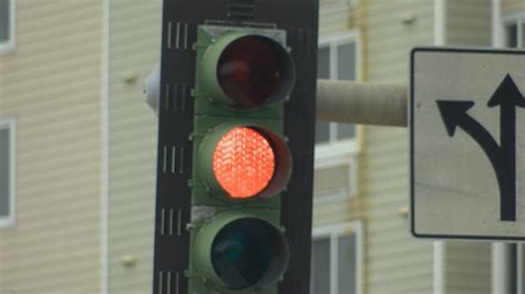 New “flashing Yellow Arrow” Traffic Signals To Be Installed At 100