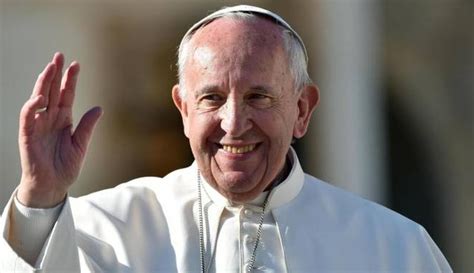 Papa francesco è stato ricoverato nel primo pomeriggio di domenica al policlinico gemelli di roma. Papa Francesco compie oggi 81 anni. Gli auguri e la torta ...