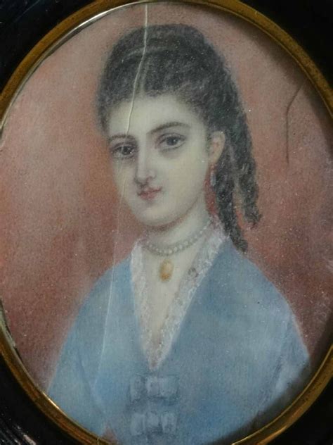 Antique A Lovely 19thc Naive Miniature Oval Oil Portrait Painting Of A