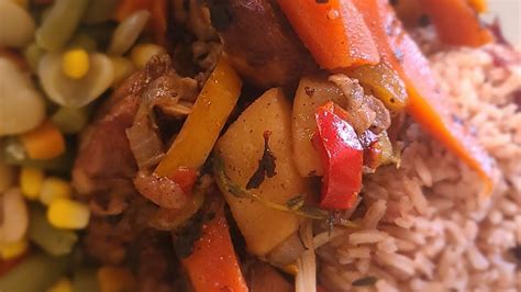 how to make jamaican brown stew chicken and rice and peas sunday dinner youtube