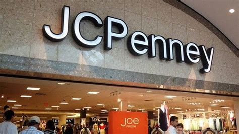 Jc Penney To Close Up To 140 Stores Offer Buyouts