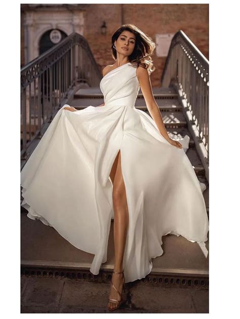 Party Women Dress Seductive Sexy One Shoulder White Wear Gown For Women