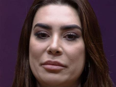 Mundo Positivo Bbb Naiara Azevedo Amea A Desistir Do Reality E