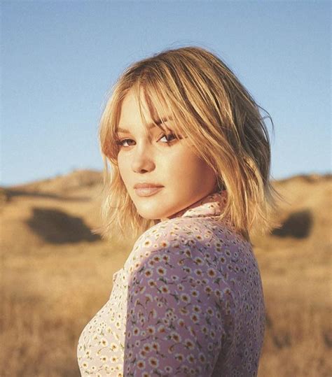 New Single Dropping 927 Olivia Holt Short Blonde Hair Cool Hairstyles