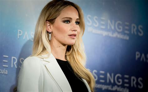 Jennifer Lawrence Officialise Sa Relation Avec Darren Aronofsky Le