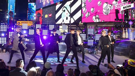 Bts Kick Off 2020 In Nycs Time Square With Army Bombs Waving In Air