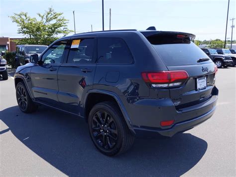 Pre Owned 2018 Jeep Grand Cherokee Altitude 4wd Sport Utility