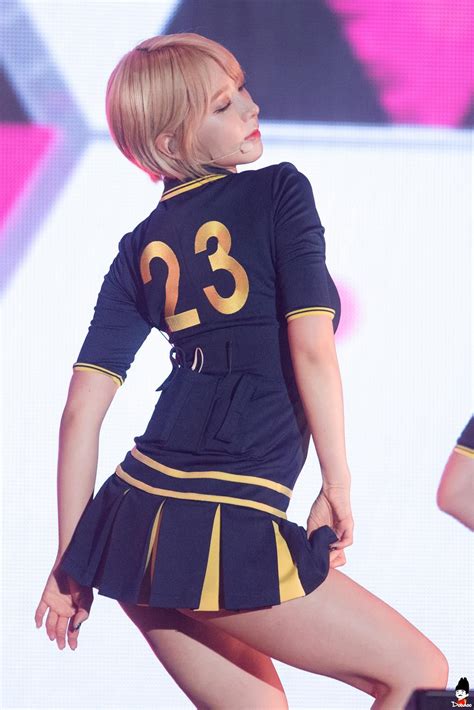 Aoa Choa Cute Korean Girls In Mini Skirts 10 Most Beautiful Women Female Poses Portrait