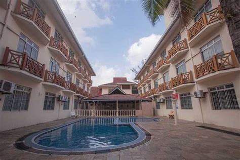 Hotel seri malaysia lawas is conveniently located in a strip of sarawak territory sandwiched between temburong district of brunei and malaysia's sabah state. Hotel Seri Malaysia Kuantan © LetsGoHoliday.my