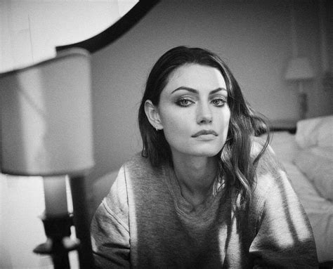 Pin By Büşra🍒 On His And Her Phoebe Tonkin Phoebe Tonkin H2o Phoebe