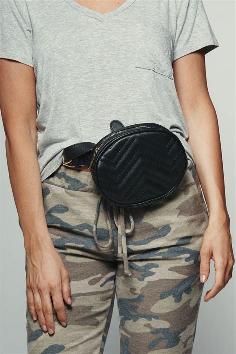 Modern Chic Belt Bag Black Belt Bag Bags Modern Chic