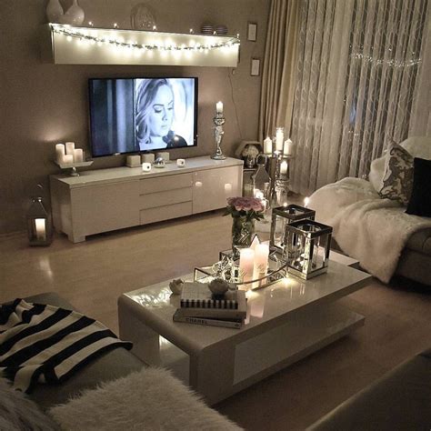 Emphasize the coziness of a small footprint with soft textures and calming colors, both of which can make a tiny area feel intentionally small. 100+ Cozy Living Room Ideas for Small Apartment | Small apartment living room