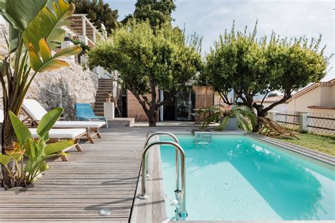 Le Cabanon d'Isidore - Guesthouses for Rent in Èze ...