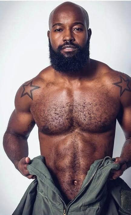 Hairy Muscle Black Men Photo 12