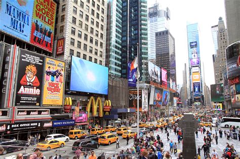 A Visitors Guide To New York City An Insiders Guide To Visiting The