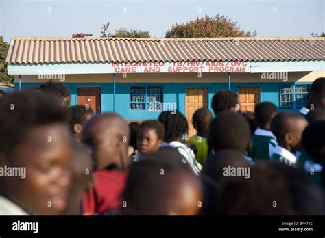 Kids In Queue High Resolution Stock Photography And Images Alamy