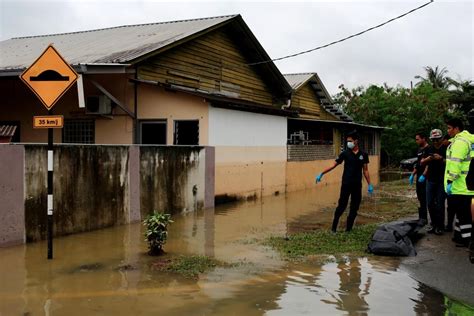 Wanita Warga Emas Korban Keempat Banjir Di Johor