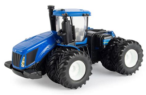 Ertl Toys New Holland T9645 Articulating Tractor