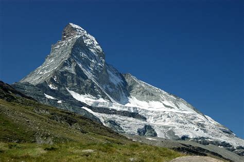 Matterhorn Mountain Pictures Height And Facts Switzerland