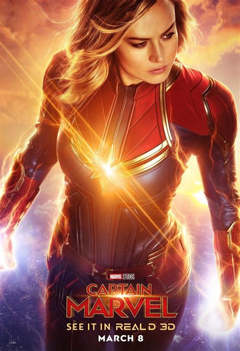 New Captain Marvel Posters Show Off Carol Danvers Costume Collider