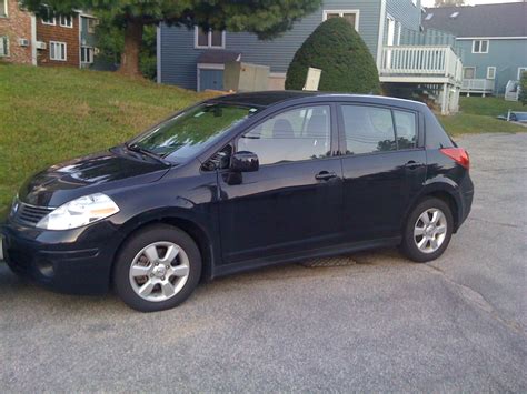 The nissan versa hatchback and sedan were completely new for 2007; 2009 Nissan Versa - Pictures - CarGurus