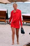Tara Reid In Bikini At The Beach In Miami Celebrity Photos Celebrity