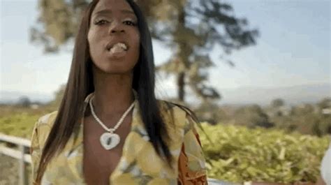 Fight Me Love And Hip Hop  By Vh1 Find And Share On Giphy