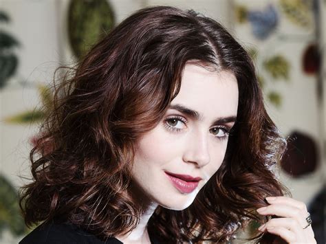 Celebrity Lily Collins Hd Wallpaper