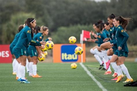 Já disputaram 6 copa do mundo , sendo uma das mais bem sucedidas seleções asiáticas dos últimos tempos. Fifa sorteará no dia 21 de abril os grupos dos torneios de ...
