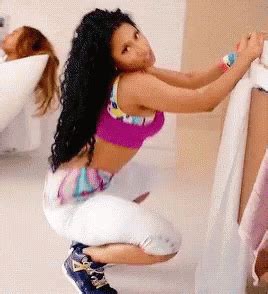 Nicki Minaj Twerk GIF Nicki Minaj Twerk Dance Discover Share GIFs