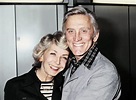 Kirk Douglas y su esposa Anne: una historia de 70 años de amor | TN