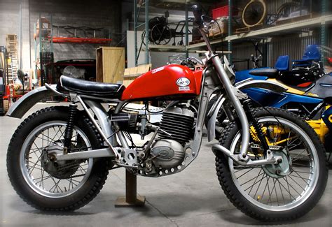 The motorcycle is one of harley's more interesting bikes. Pin by dennis brubaker on Motorcycles (With images ...