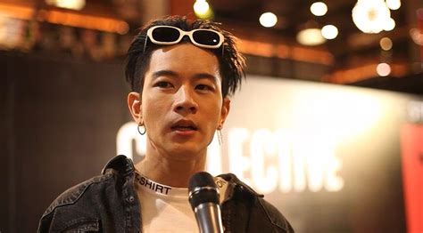 สงวนลิขสิทธิ์ © สยามโซน.คอม ติดตามเรา facebook twitter นโยบายความเป็น. โทนี่ รากแก่น เผย วันแม่ปีนี้เตรียมพาคุณแม่ไปเที่ยวพร้อม ...