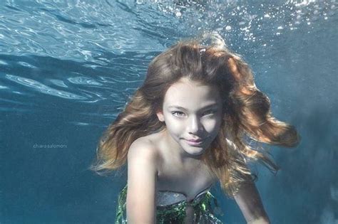 Laneya Grace Underwater