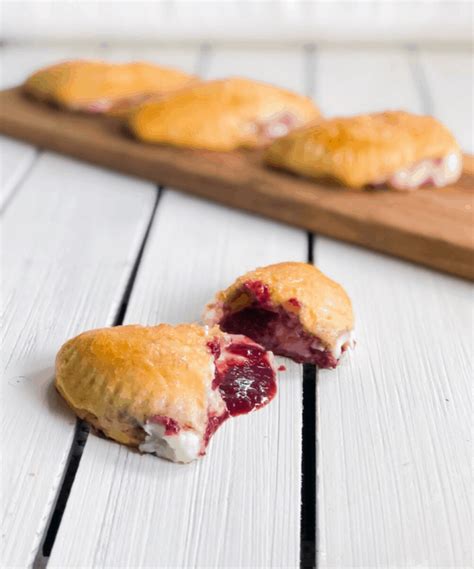 Sweet Empanadas With Cherry Cheesecake Filling Alekas Get Together