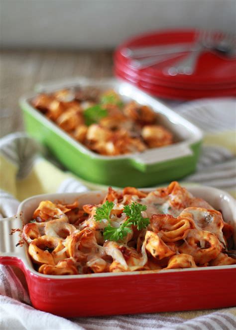 Irish cream mixed with coffee liqueur and vodka makes for a frothy, creamy cocktail. Cheesy Baked Tortellini with Optional Ground Beef ...