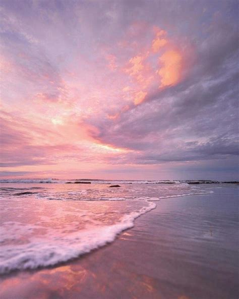 Tentu saja pink background aesthetic landscape memang sudah banyak dicari oleh orang di internet. Ocean beach sea sunset | Sky aesthetic, Nature photography, Pretty sky