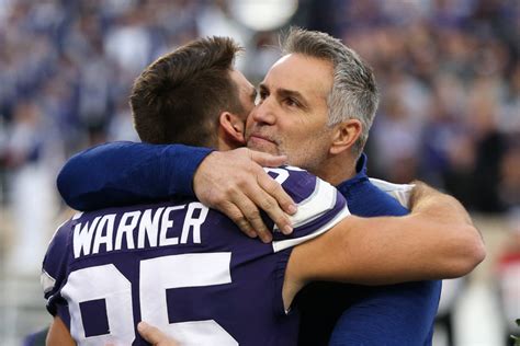Who Is Kurt Warner Sons Kade After Playing For Kansas In Texas Bowl