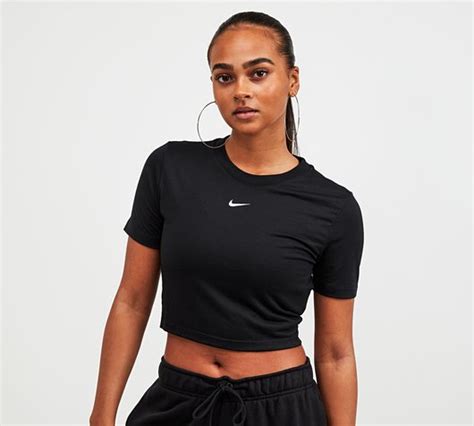 Nike Womens Essential Slim Cropped T Shirt Black Footasylum